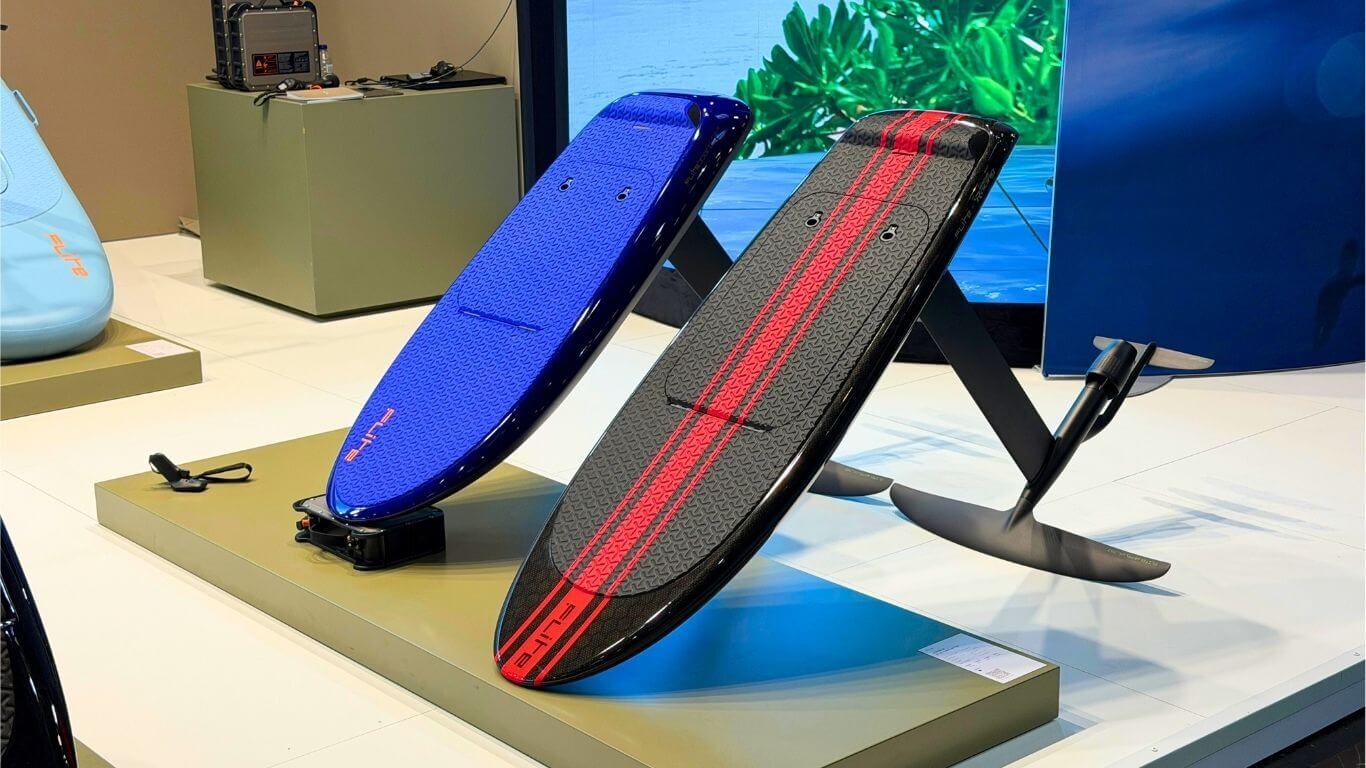 Fliteboard 6: Ultra L3 vs RACE