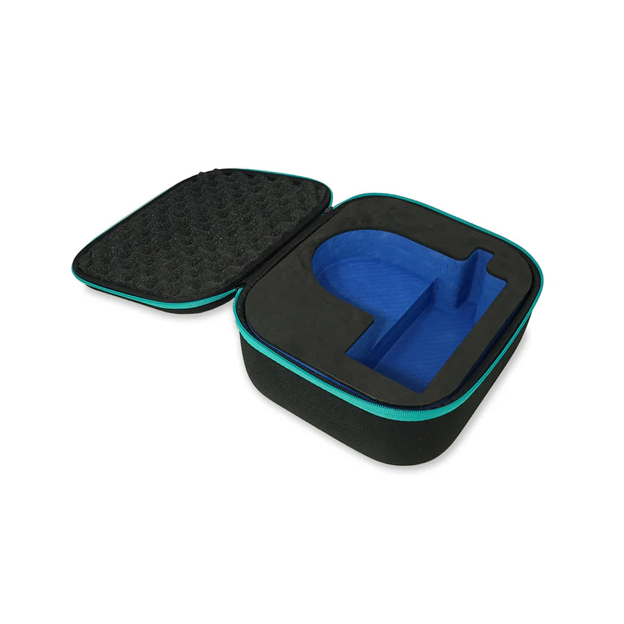 Zeigt das Innere des Foil Drive Gen2 Motor Carry Case.