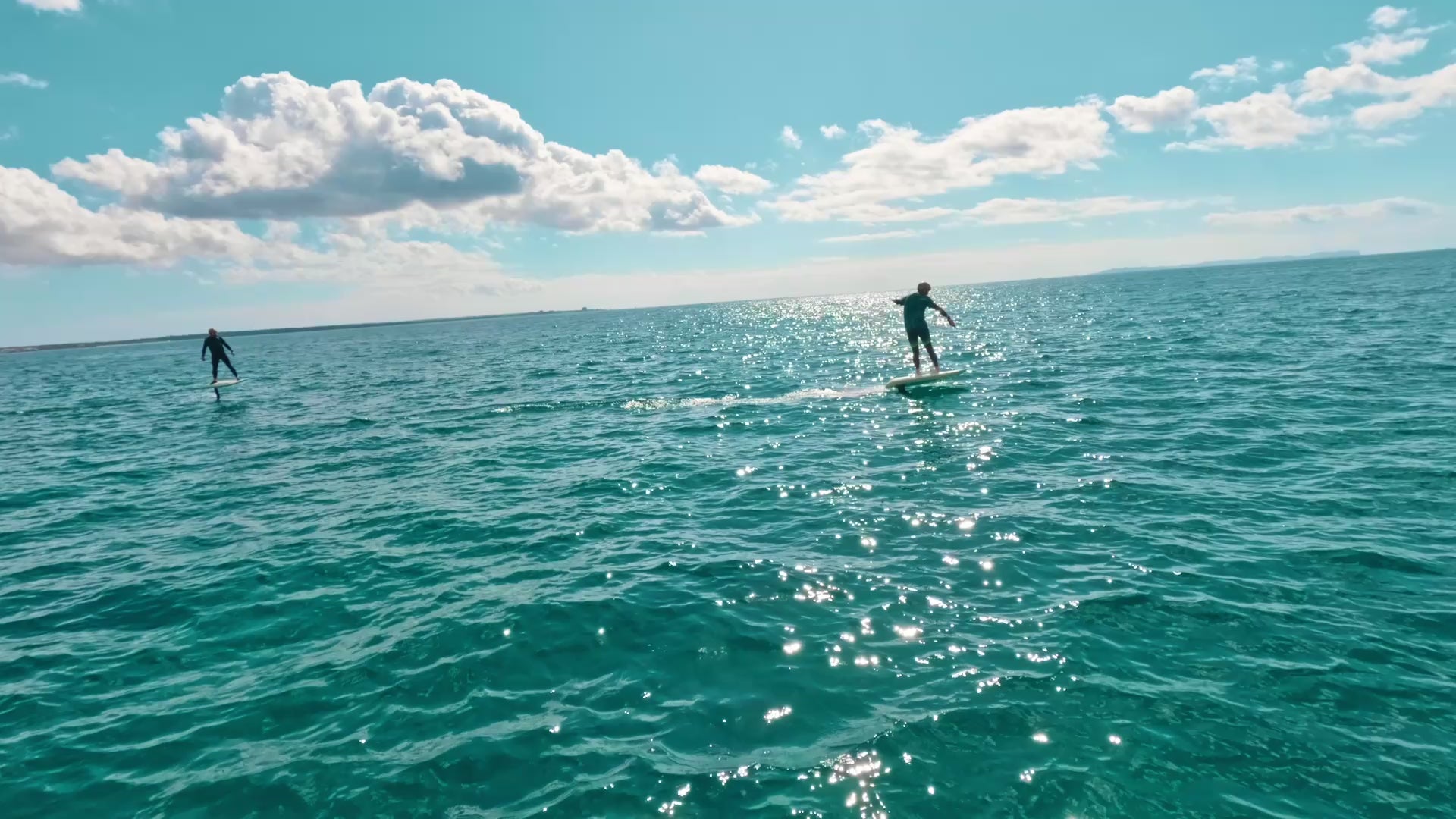 Das offizielle Werbevideo des eFoil Abenteuer Trips nach Sardinien.